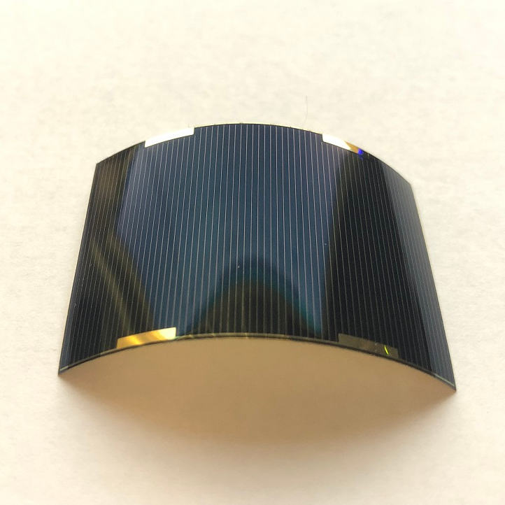 抗辐射太阳能电池如何防止空间辐射和其他环境危害？