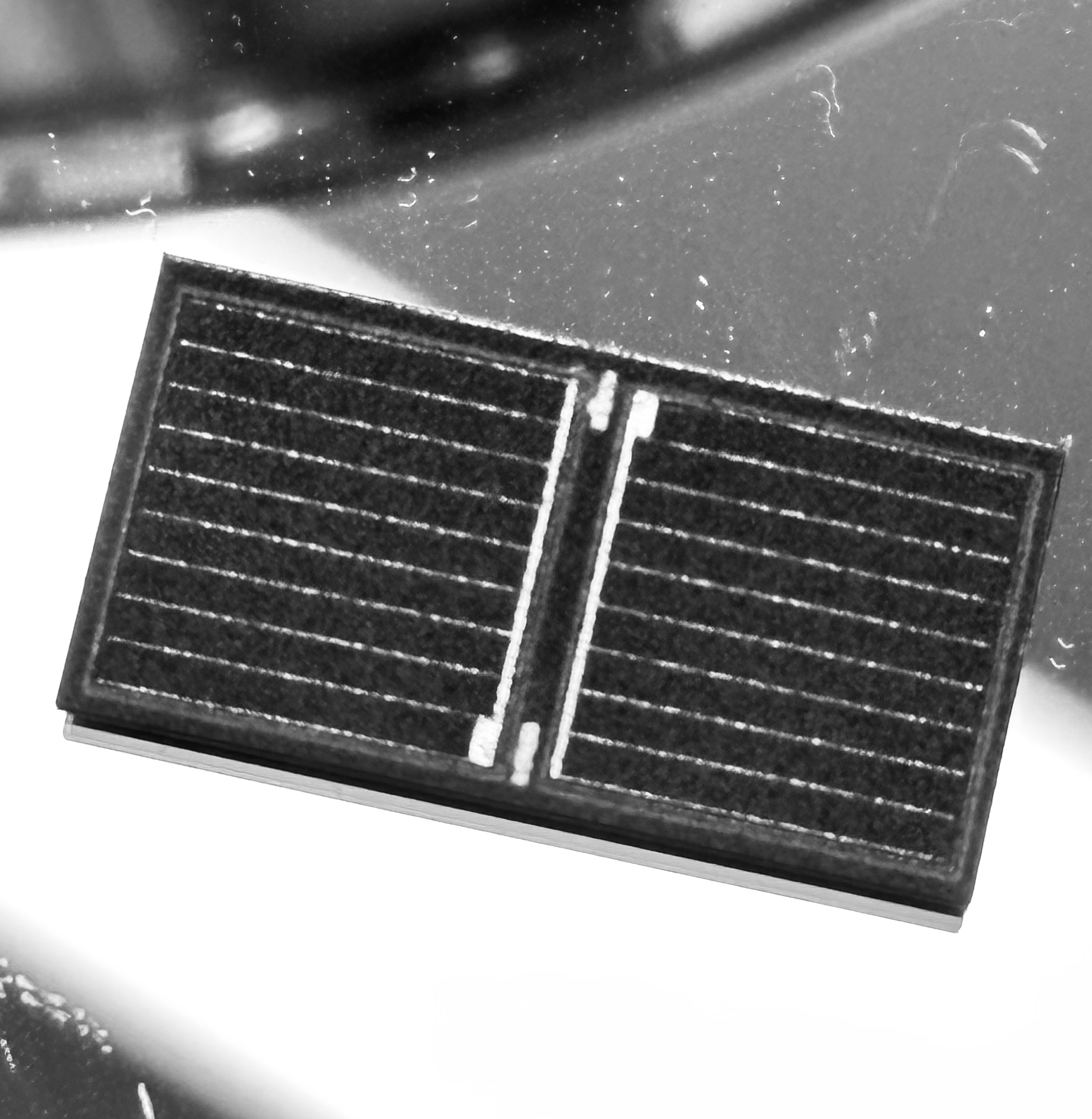 MicroSensory 再次订购 YIM 微型太阳能电池板